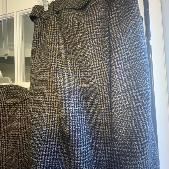 Ann Taylor 2PC Blazer with Skirt SZ 6 - Picture 6 of 7